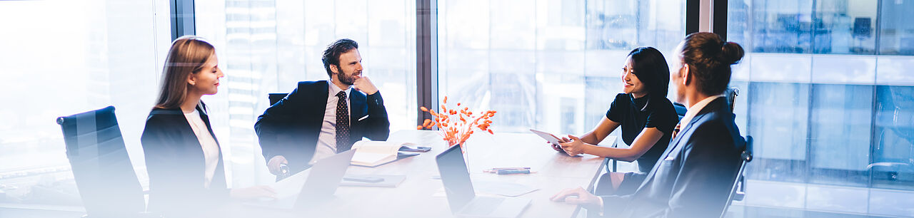 {"desktop":{"cropArea":{"x":0.0002712176225267106,"y":0.3028485757121439,"width":0.9994575647549466,"height":0.3583208395802099},"selectedRatio":"unterseite","focusArea":null},"mobile":{"cropArea":{"x":0.00031099264251179605,"y":0.19940029985007496,"width":0.9993780147149764,"height":0.7991004497751124},"selectedRatio":"unterseite","focusArea":null}}